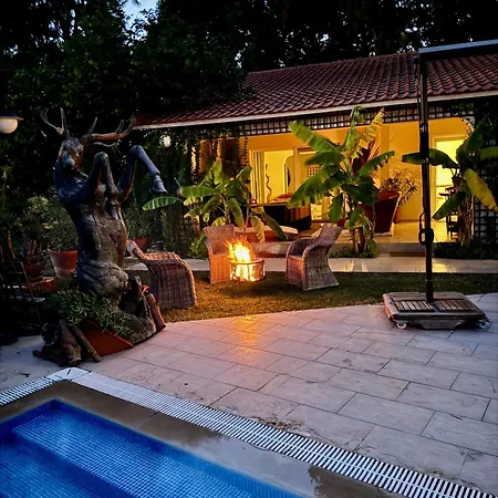 Sunyear Jacuzzi Winter * Urla