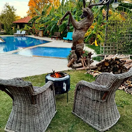 Pensiune Sunyear Jacuzzi Winter Urla