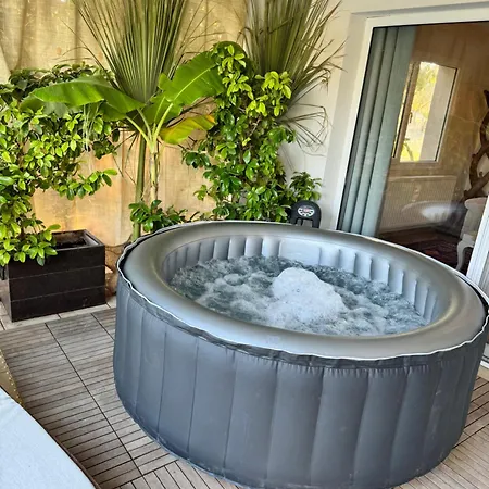 Sunyear Jacuzzi Winter ゲストハウス
