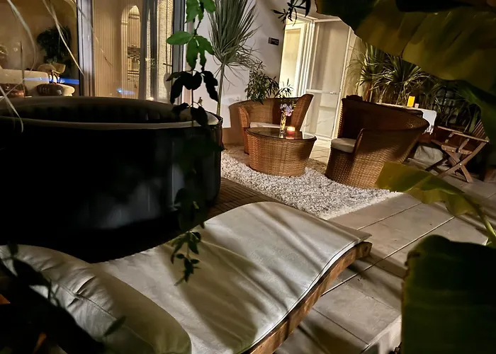 Sunyear Jacuzzi Winter Vendégház 3*